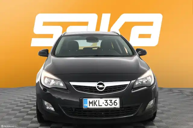 Musta Farmari, Opel Astra – MKL-336