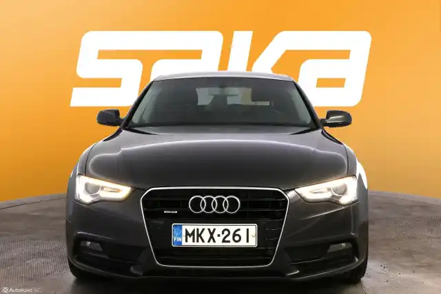 Harmaa Viistoperä, Audi A5 – MKX-261