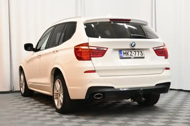 Valkoinen Maastoauto, BMW X3 – MKZ-773