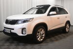 Valkoinen Maastoauto, Kia Sorento – MLA-751, kuva 4