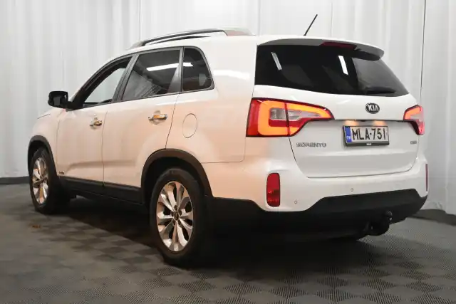 Valkoinen Maastoauto, Kia Sorento – MLA-751