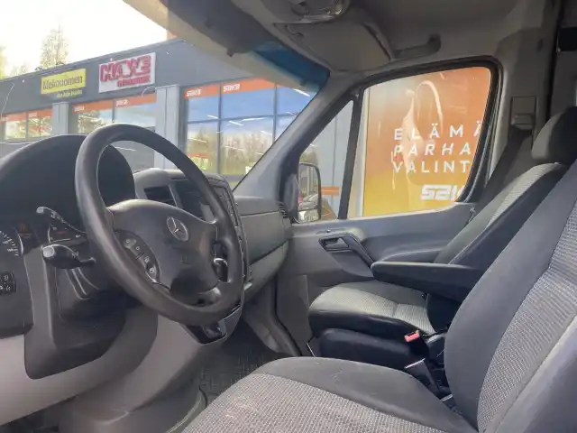 Musta Kuorma-auto, Mercedes-Benz Sprinter – MLB-797