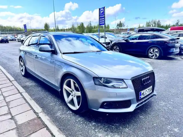 Harmaa Farmari, Audi A4 – MLC-758
