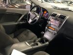 Valkoinen Farmari, Toyota Avensis – MLE-165, kuva 4