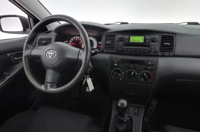 Sininen Viistoperä, Toyota Corolla – MLI-153