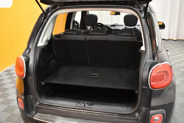 Harmaa Tila-auto, Fiat 500L – MLJ-140