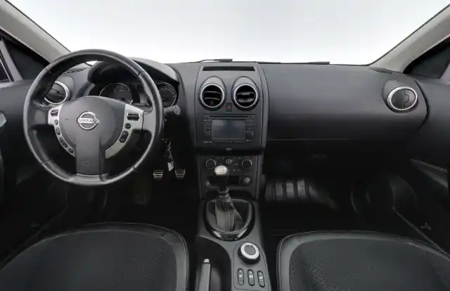 Harmaa Maastoauto, Nissan Qashqai – MLJ-359