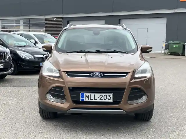 Ruskea (beige) Maastoauto, Ford Kuga – MLL-203