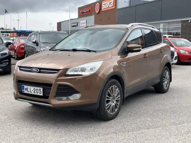 Ruskea (beige) Maastoauto, Ford Kuga – MLL-203