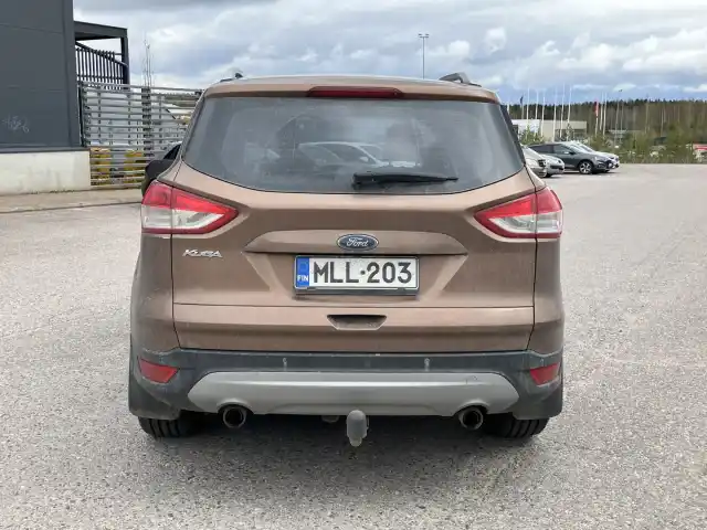 Ruskea (beige) Maastoauto, Ford Kuga – MLL-203