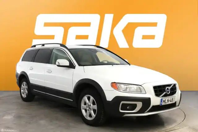 Valkoinen Farmari, Volvo XC70 – MLN-481