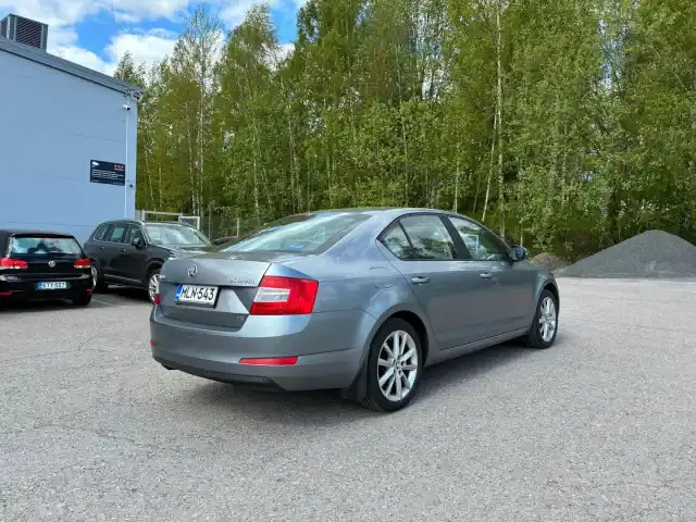 Hopea Viistoperä, Skoda Octavia – MLN-543