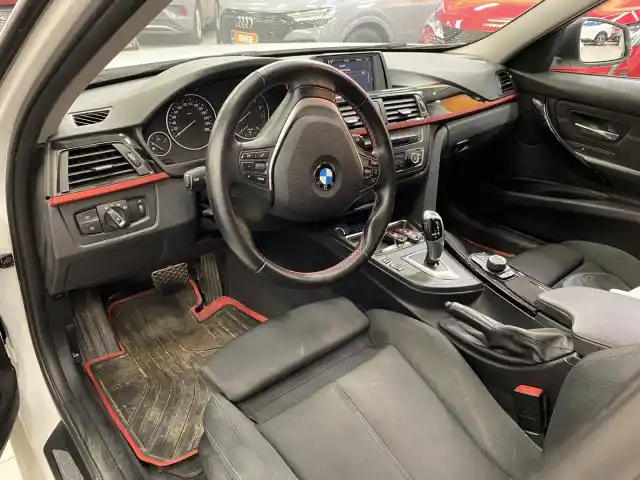 Valkoinen Farmari, BMW 320 – MLN-611
