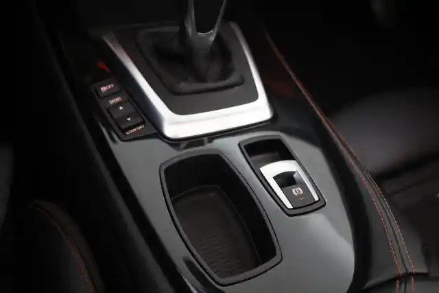 Oranssi Avoauto, BMW Z4 – MLN-659