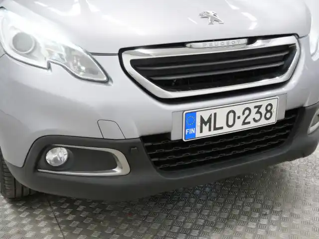 Harmaa Viistoperä, Peugeot 2008 – MLO-238