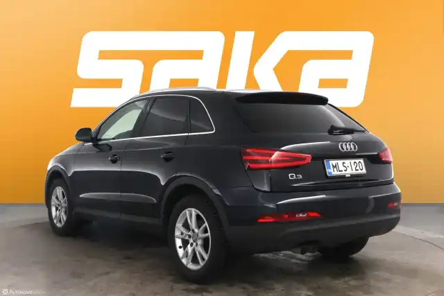 Sininen Maastoauto, Audi Q3 – MLS-120