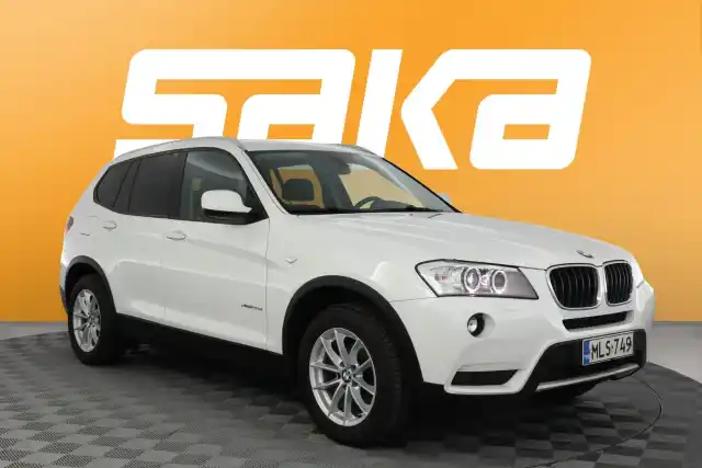 Valkoinen Maastoauto, BMW X3 – MLS-749