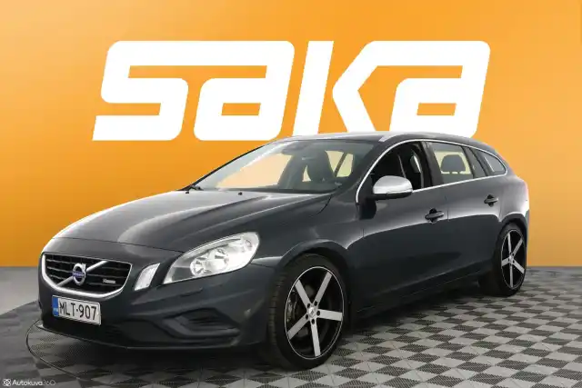 Harmaa Farmari, Volvo V60 – MLT-907