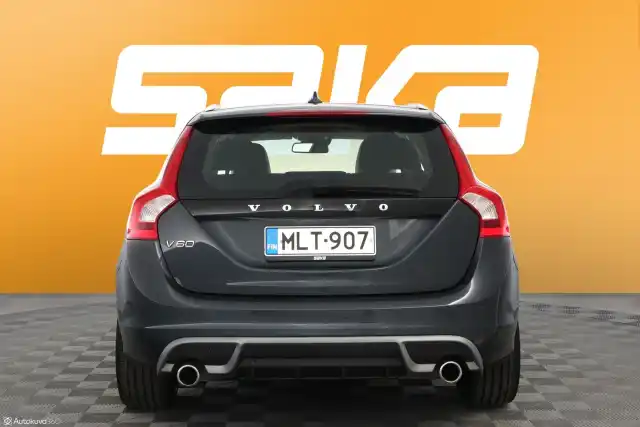 Harmaa Farmari, Volvo V60 – MLT-907