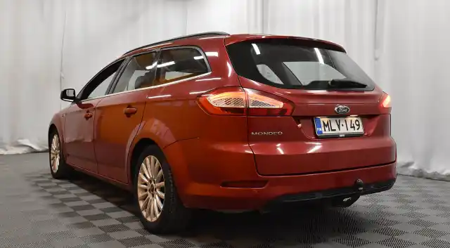 Punainen Farmari, Ford Mondeo – MLV-149