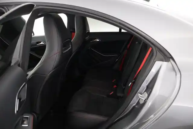 Harmaa Coupe, Mercedes-Benz CLA 45 AMG – MLV-329