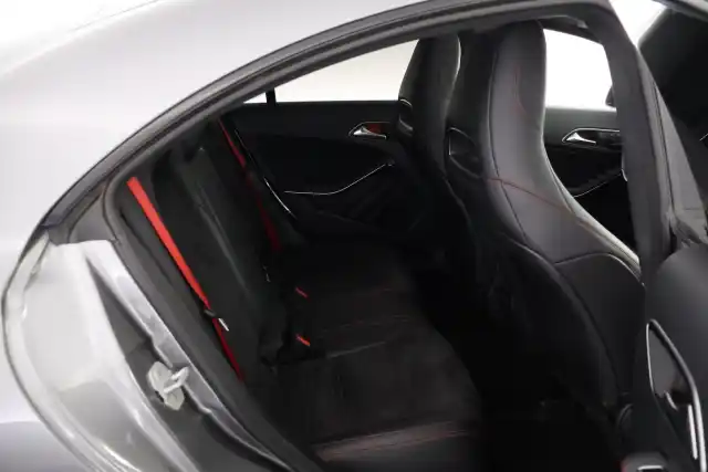 Harmaa Coupe, Mercedes-Benz CLA 45 AMG – MLV-329