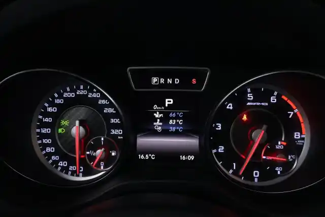 Harmaa Coupe, Mercedes-Benz CLA 45 AMG – MLV-329