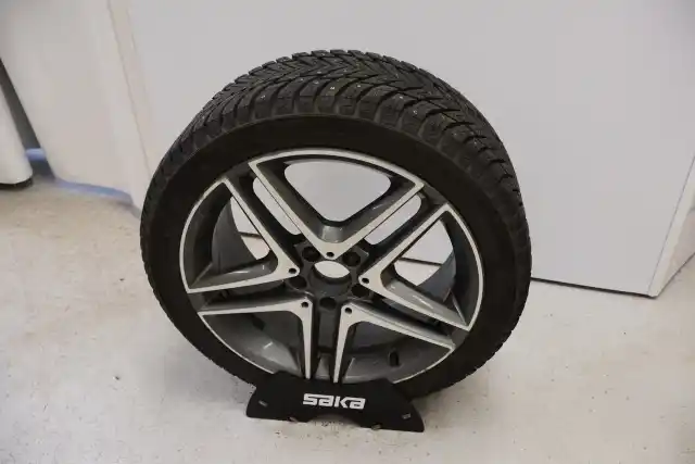 Harmaa Coupe, Mercedes-Benz CLA 45 AMG – MLV-329