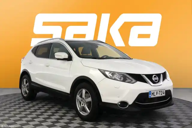 Valkoinen Maastoauto, Nissan Qashqai – MLV-724