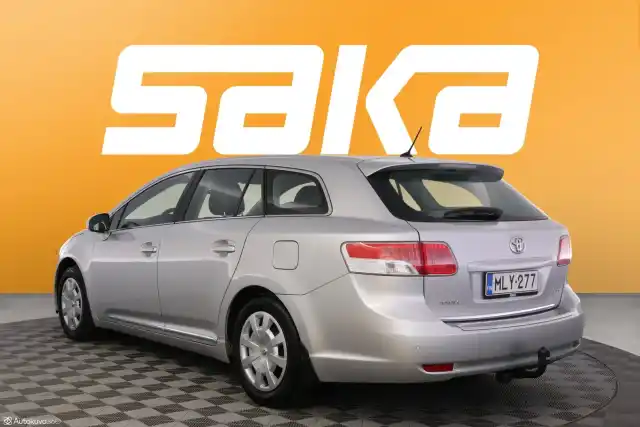 Hopea Farmari, Toyota Avensis – MLY-277