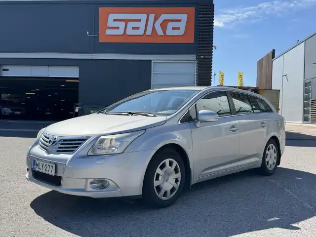 Hopea Farmari, Toyota Avensis – MLY-277