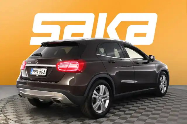 Ruskea (beige) Maastoauto, Mercedes-Benz GLA – MMA-503