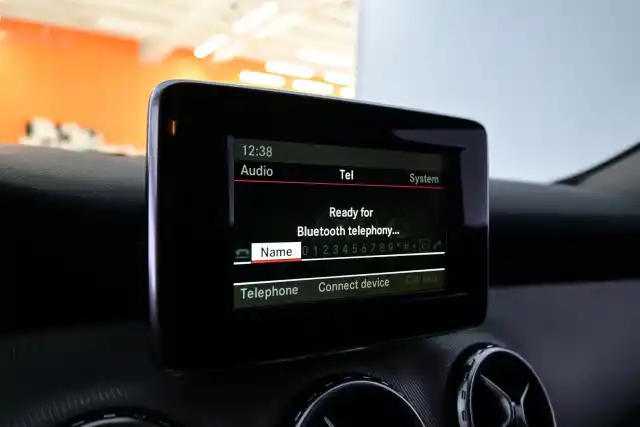 Ruskea (beige) Maastoauto, Mercedes-Benz GLA – MMA-503