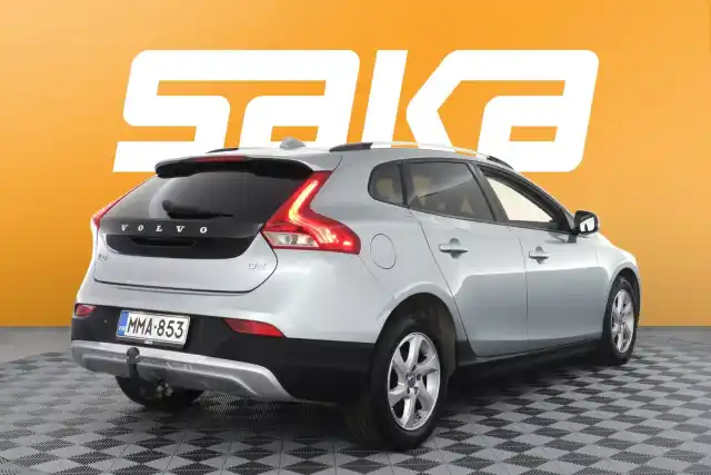 Harmaa Viistoperä, Volvo V40 Cross Country – MMA-853