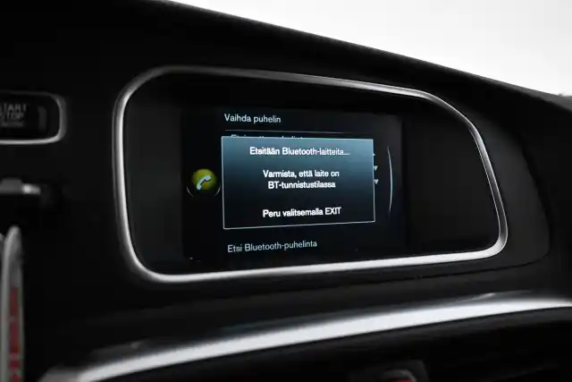 Harmaa Viistoperä, Volvo V40 Cross Country – MMA-853