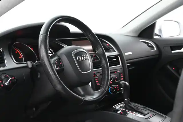 Hopea Viistoperä, Audi A5 – MMB-700