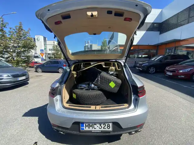 Hopea Maastoauto, Porsche Macan – MMC-328