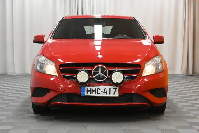 Punainen Viistoperä, Mercedes-Benz A – MMC-417