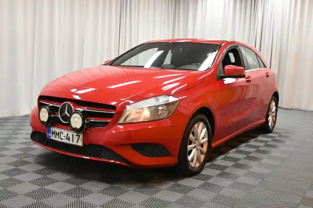 Punainen Viistoperä, Mercedes-Benz A – MMC-417