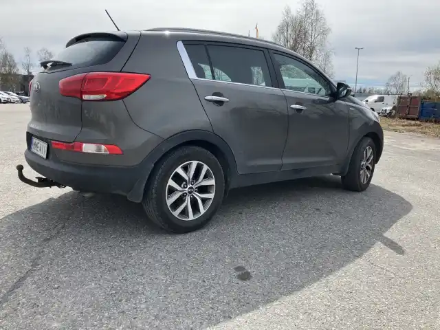 Hopea Maastoauto, Kia Sportage – MME-411