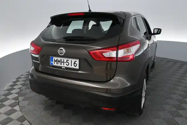 Beige Maastoauto, Nissan Qashqai – MMH-516