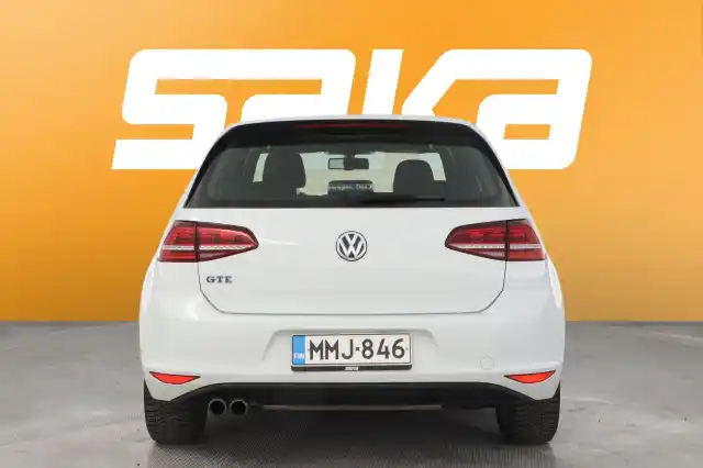 Valkoinen Viistoperä, Volkswagen Golf – MMJ-846