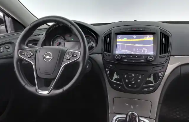 Musta Farmari, Opel Insignia – MMK-685