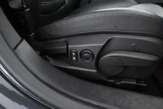 Musta Farmari, Opel Insignia – MMK-685
