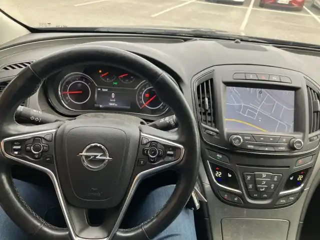 Musta Farmari, Opel Insignia – MMK-685
