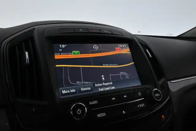 Musta Farmari, Opel Insignia – MMK-685