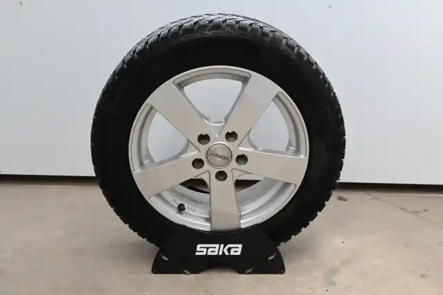 Musta Maastoauto, Skoda Yeti – MML-768