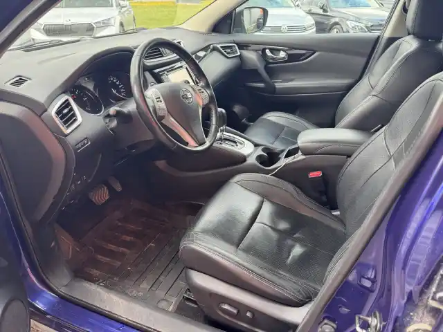 Sininen Maastoauto, Nissan Qashqai – MMN-950
