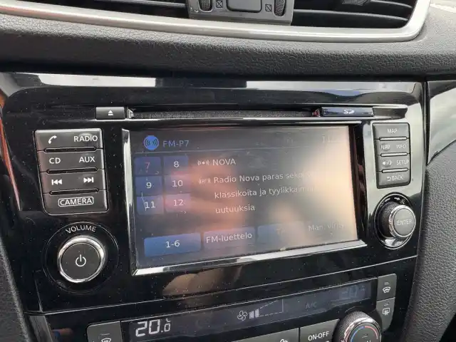 Sininen Maastoauto, Nissan Qashqai – MMN-950