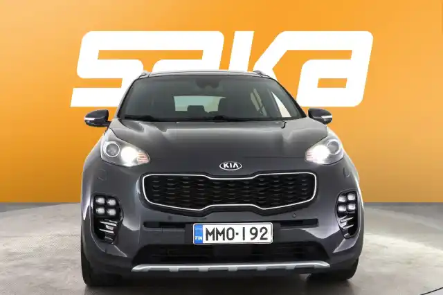 Harmaa Maastoauto, Kia Sportage – MMO-192